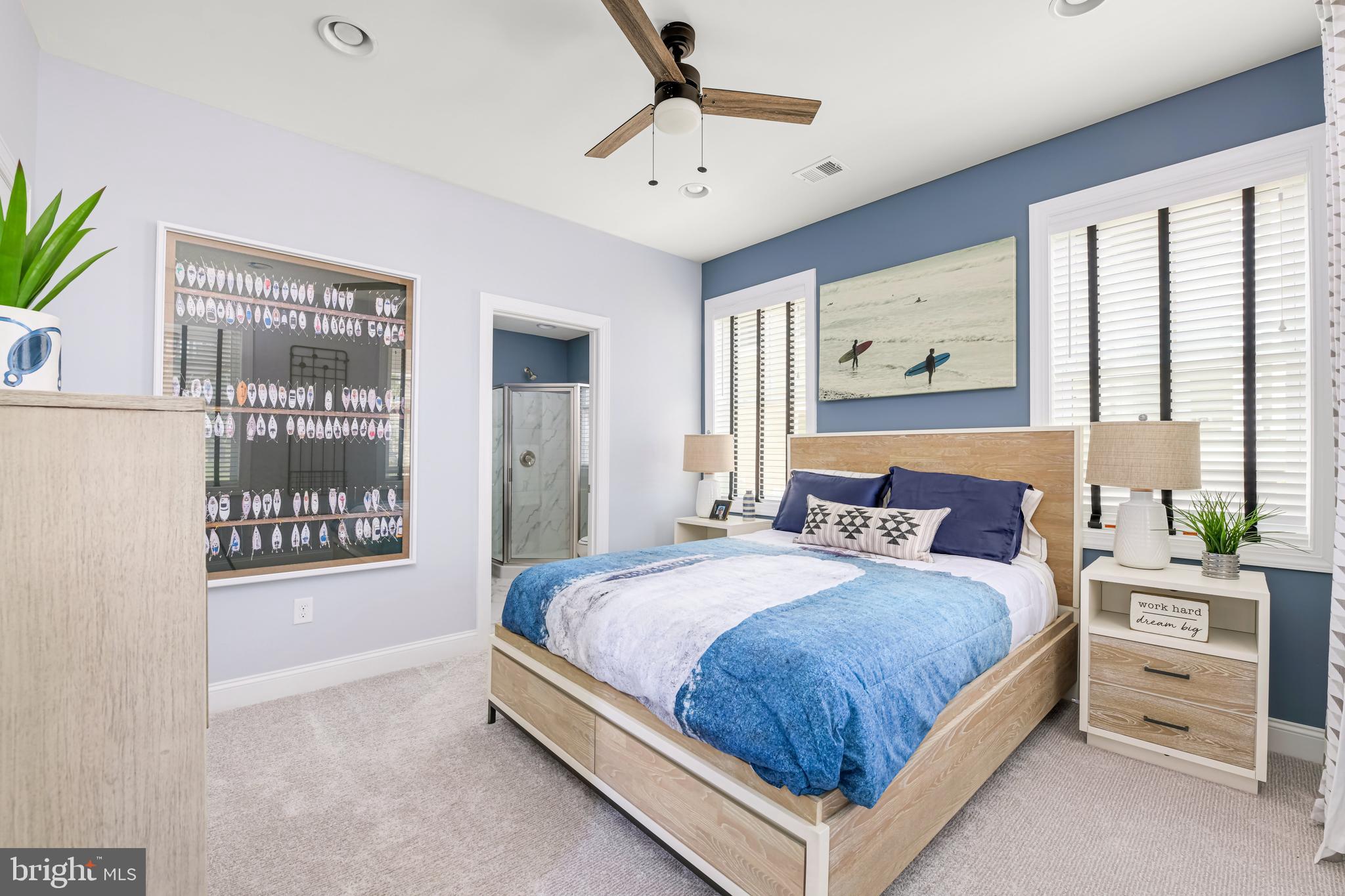 CHANNEL POINTE - Residential