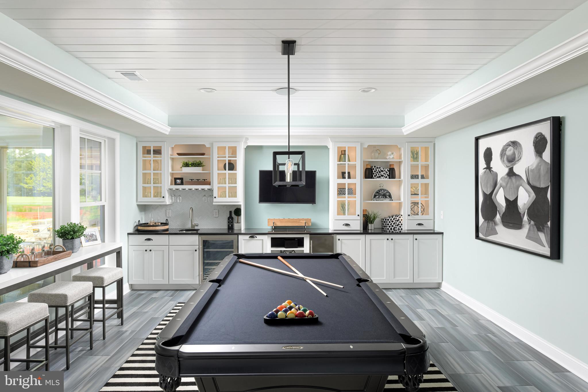 CHANNEL POINTE - Residential