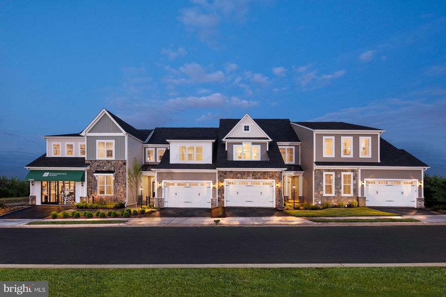 Main level Owner Suite. Expanded Basement Rec Room and full bath, excellent space for entertaining family and friends. 5"hardwood on main level (excluding bedrooms). Screened outdoor living. Cozy gas fireplace. Close to clubhouse.