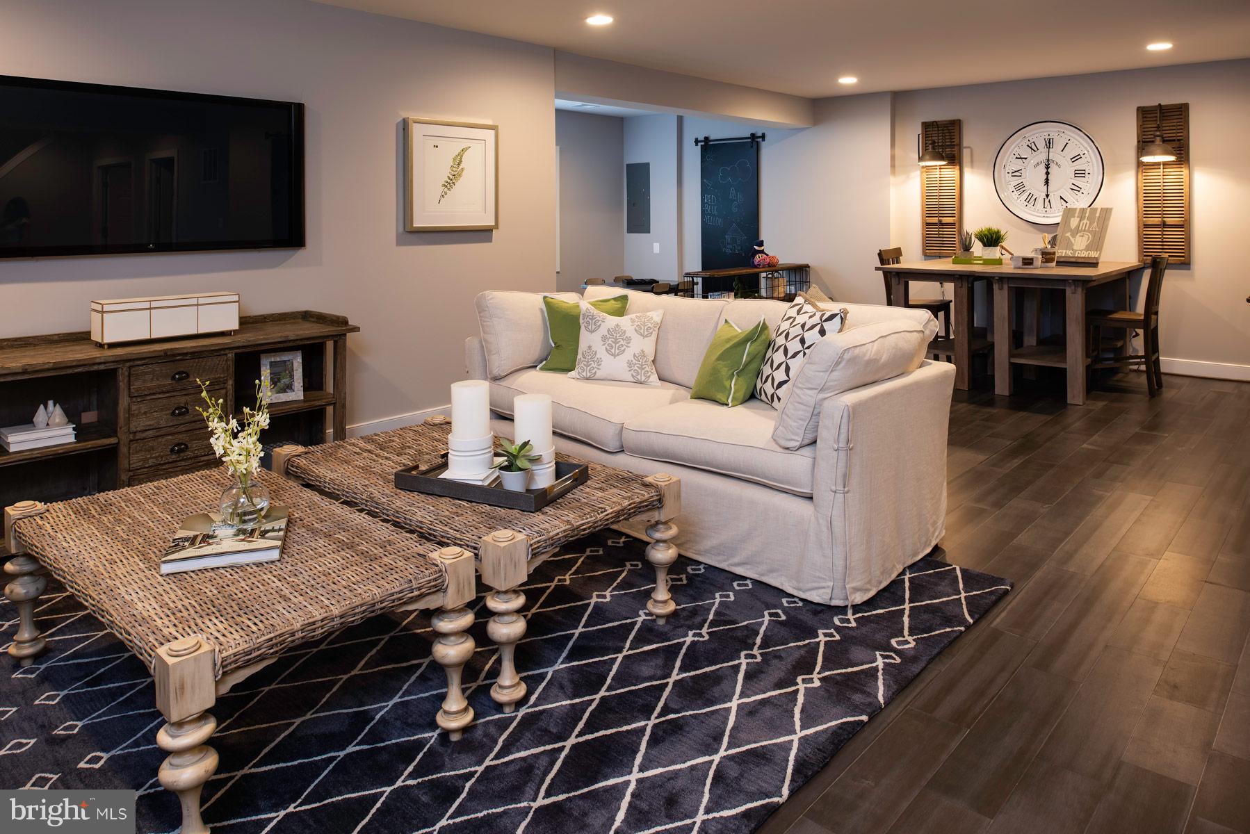 BIRCHWOOD - Residential