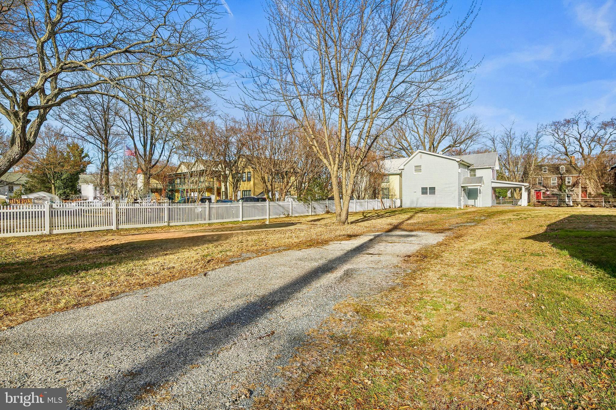 STEVENSVILLE - Residential