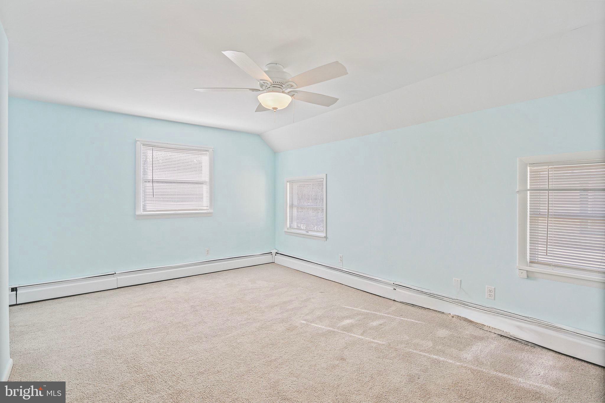 STEVENSVILLE - Residential