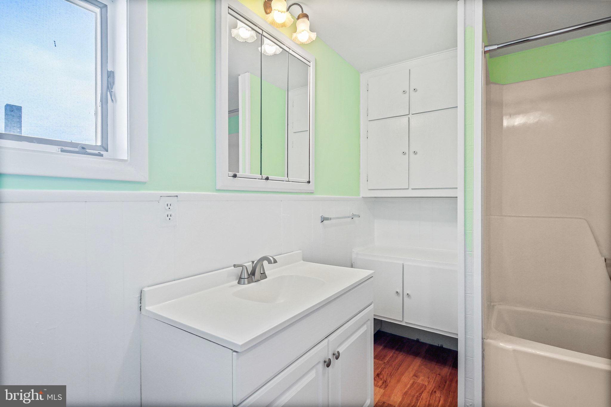 STEVENSVILLE - Residential