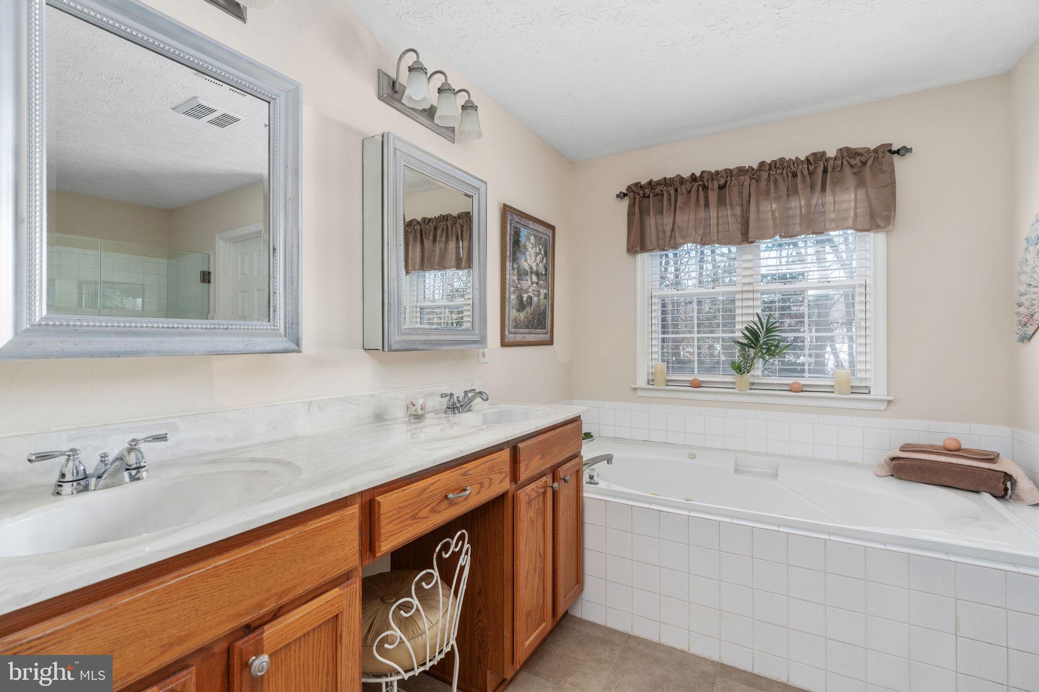 CROWN GRANT - Residential