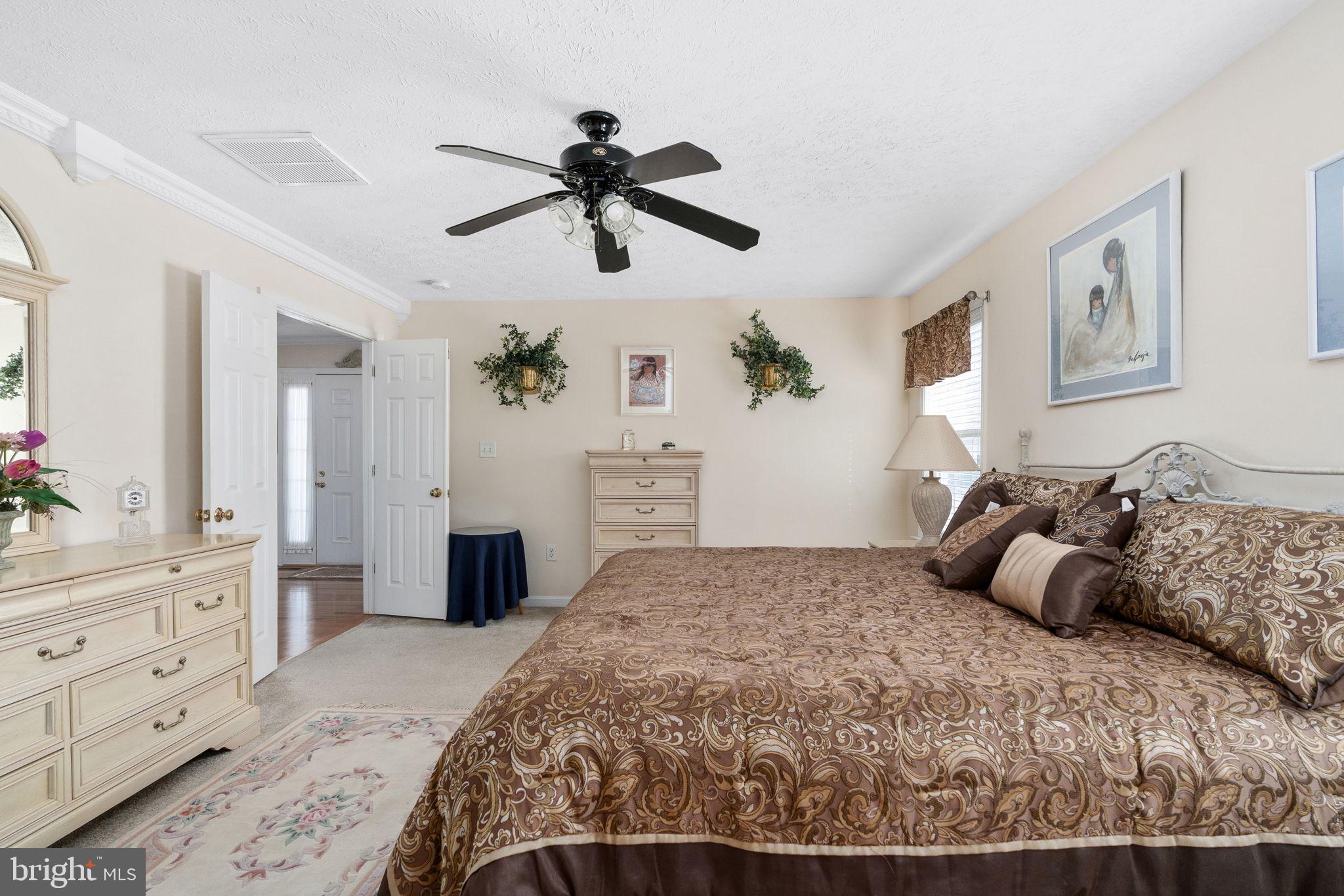 CROWN GRANT - Residential