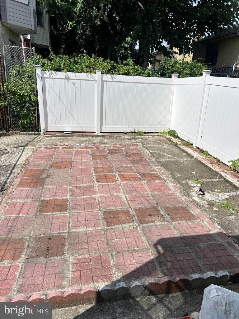 TEMPLE UNIVERSITY - Residential