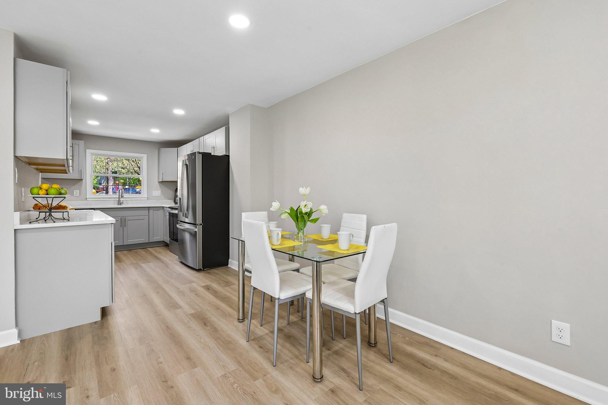 6302 PADDINGTON LANE