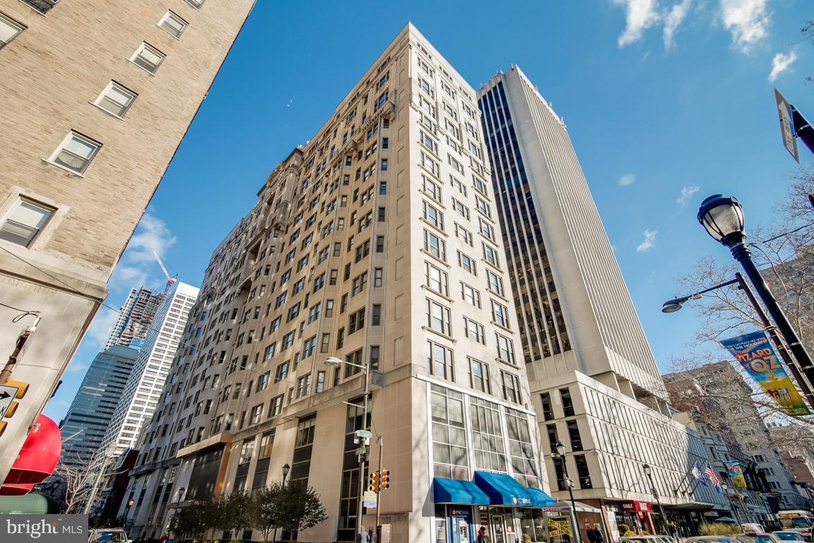 RITTENHOUSE SQUARE - Residential Lease