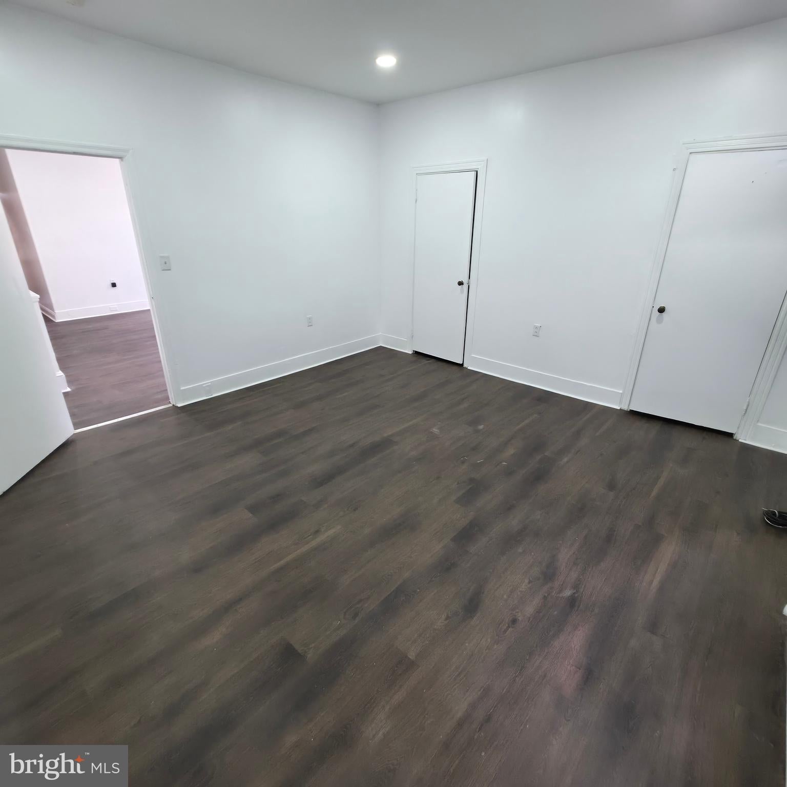 1617 WAKELING STREET 2