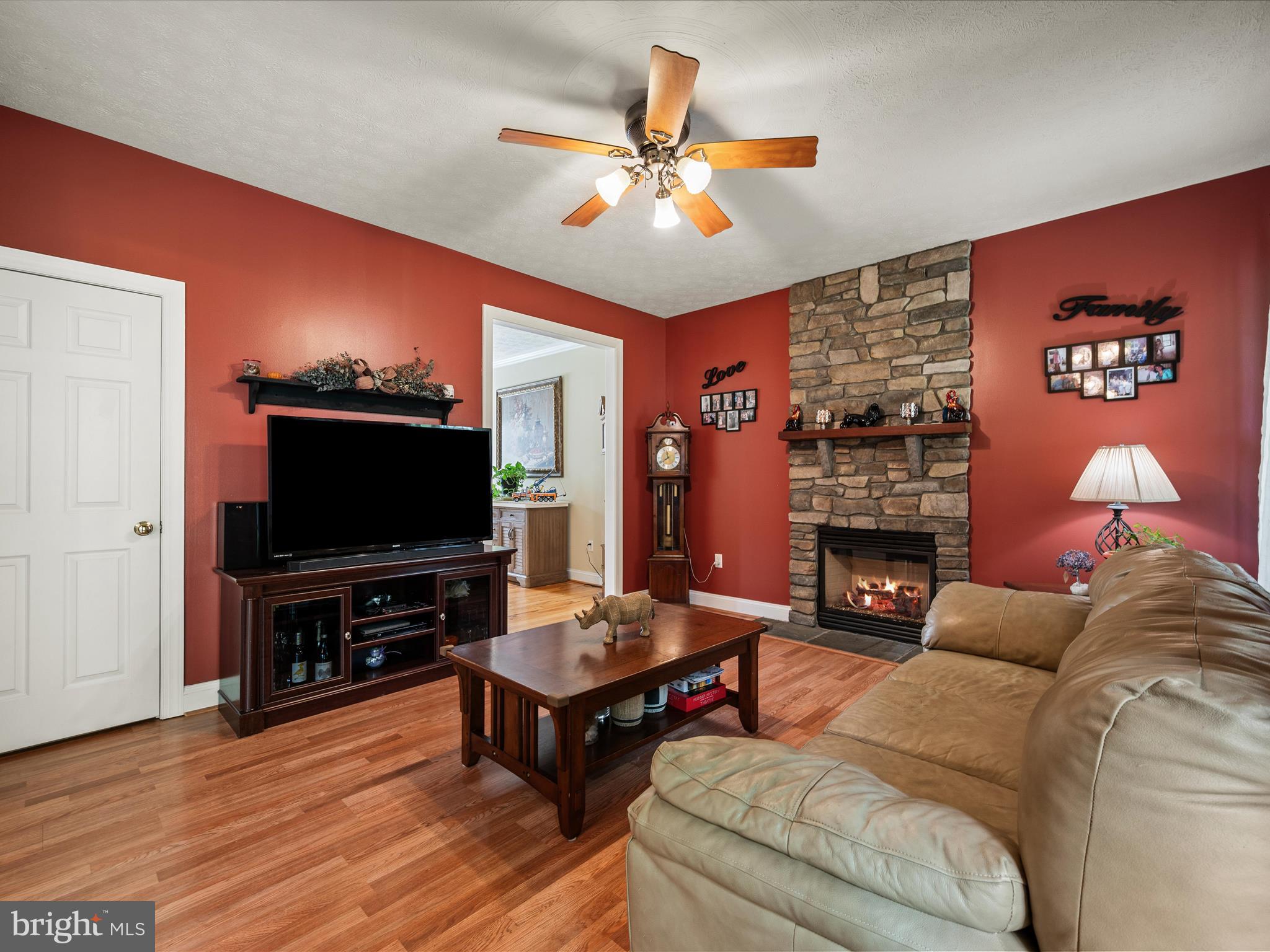 MOHR'S LANDING - Residential