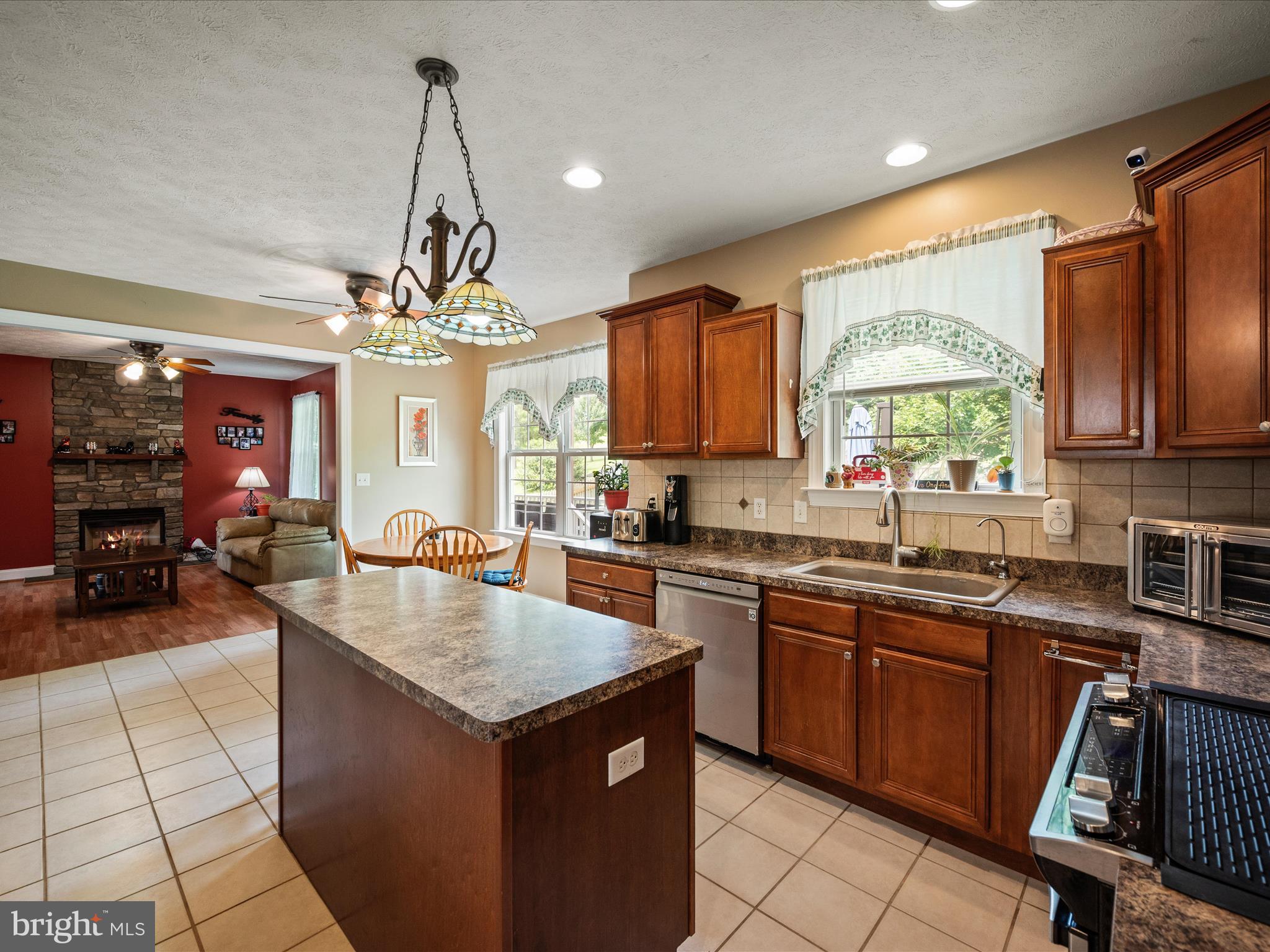 MOHR'S LANDING - Residential