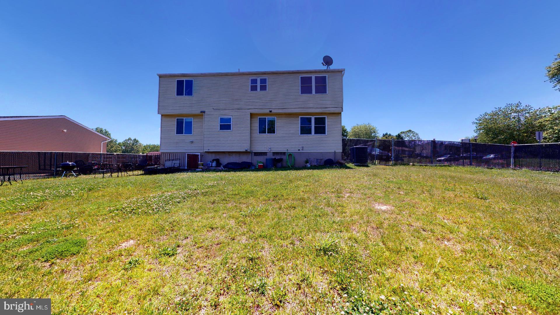 FRANKLIN SQUARE - Residential