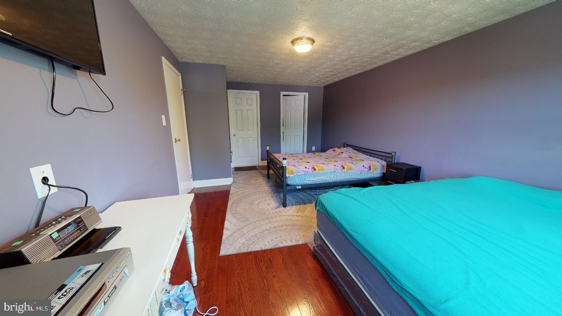 FRANKLIN SQUARE - Residential