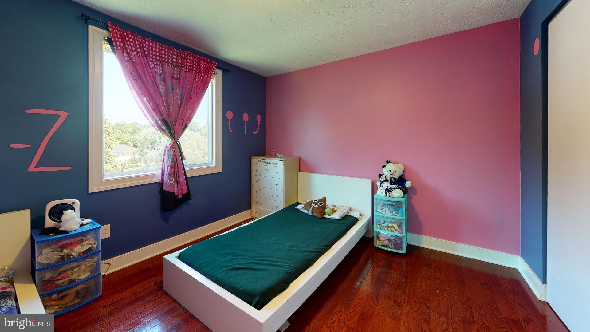 FRANKLIN SQUARE - Residential