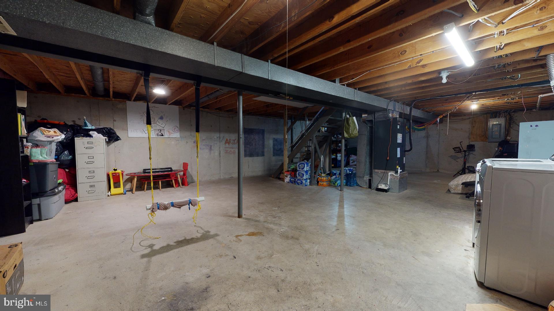 FRANKLIN SQUARE - Residential