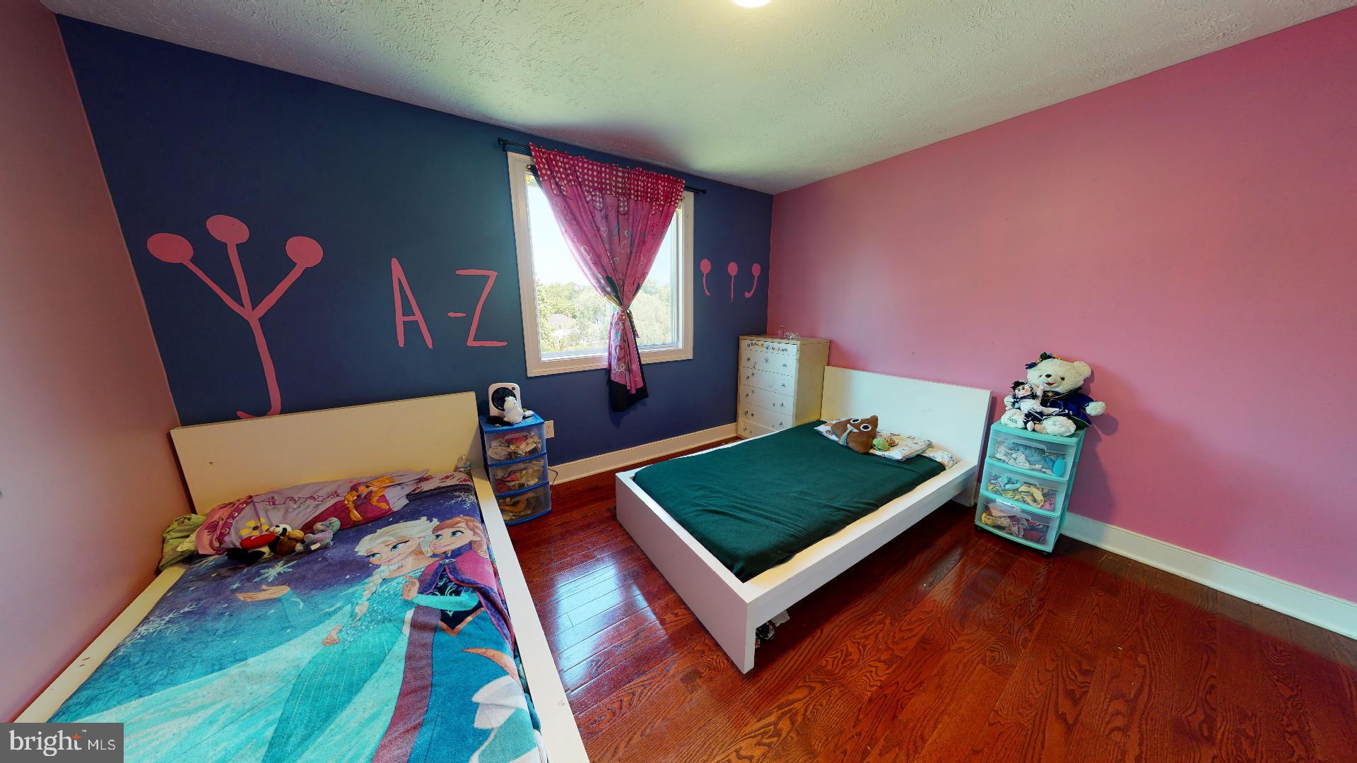 FRANKLIN SQUARE - Residential