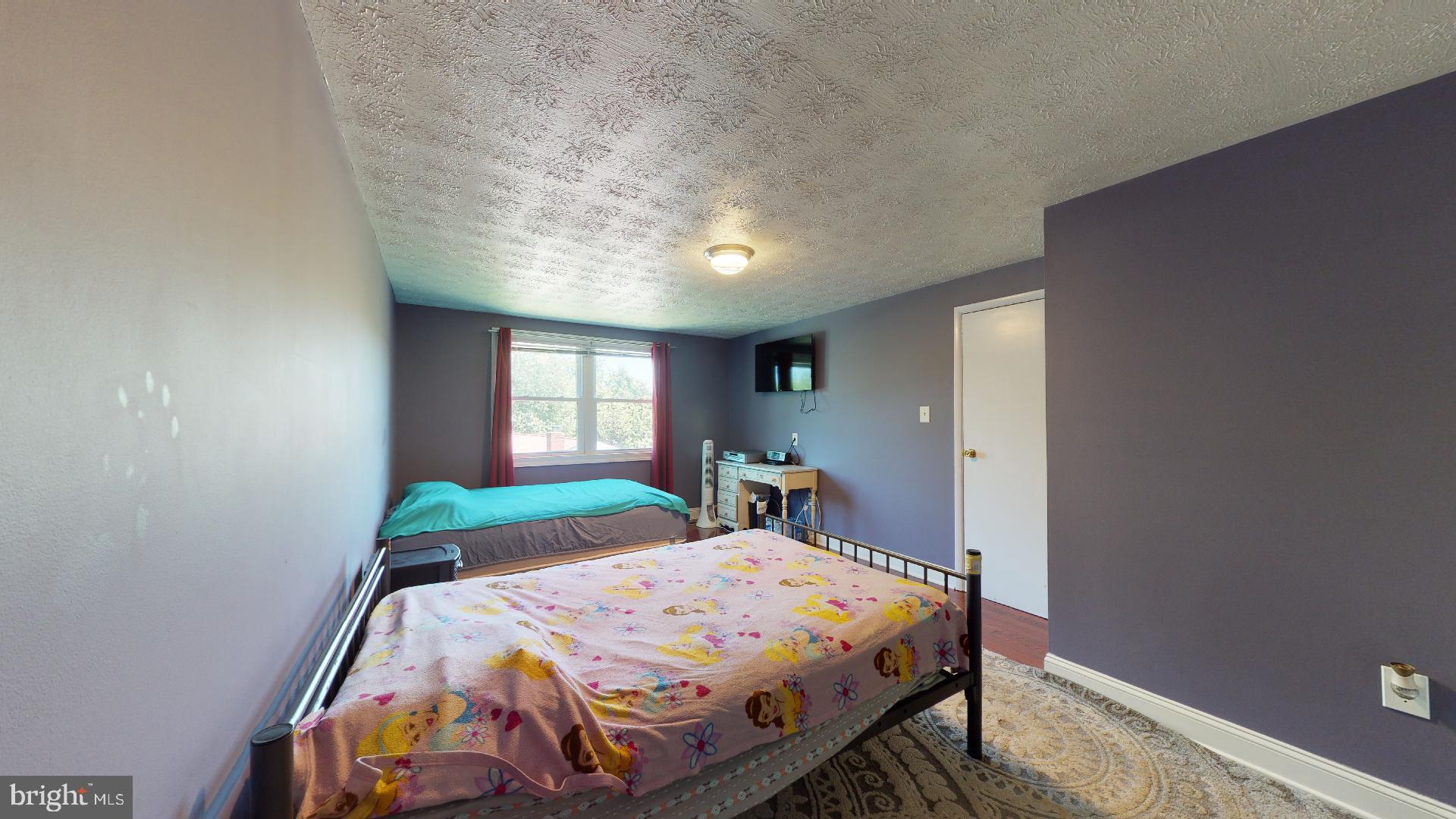 FRANKLIN SQUARE - Residential