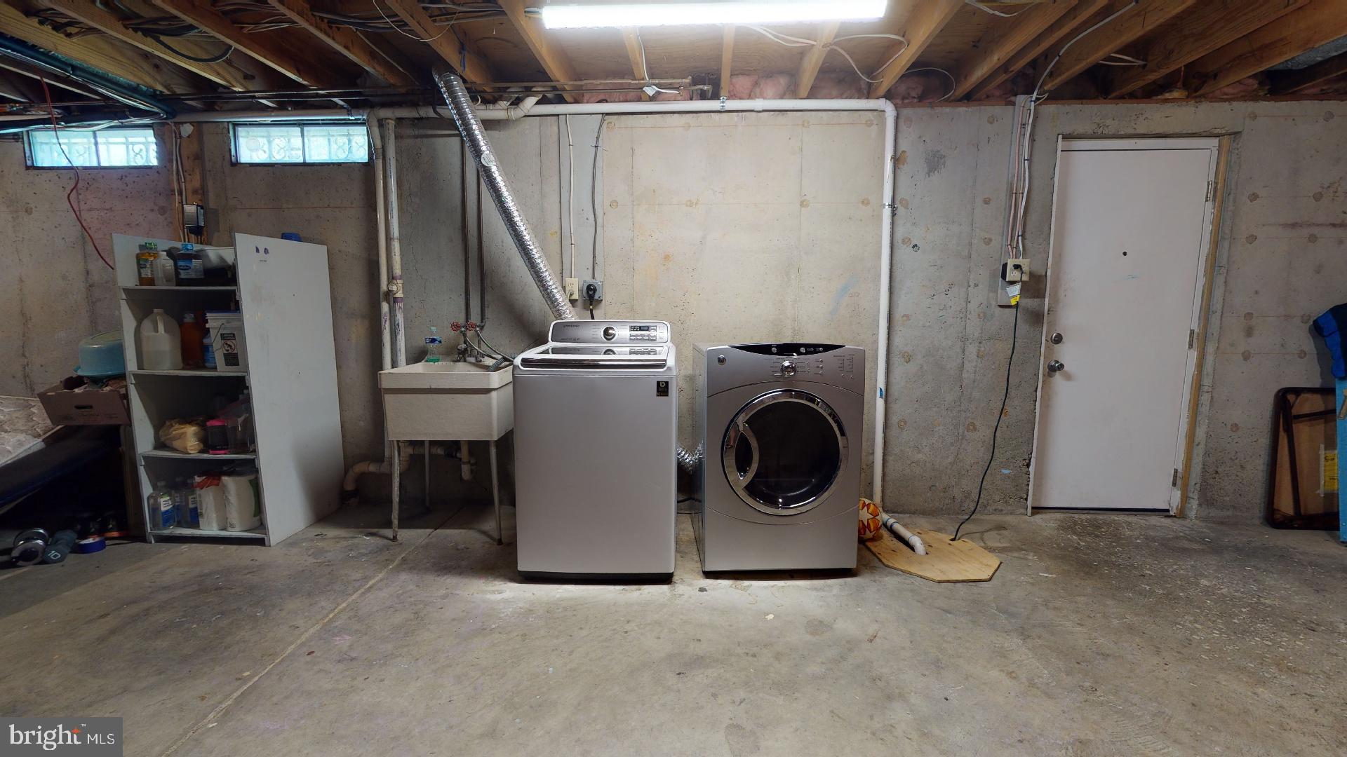 FRANKLIN SQUARE - Residential