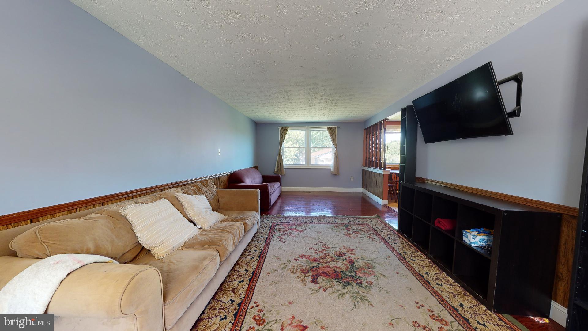 FRANKLIN SQUARE - Residential