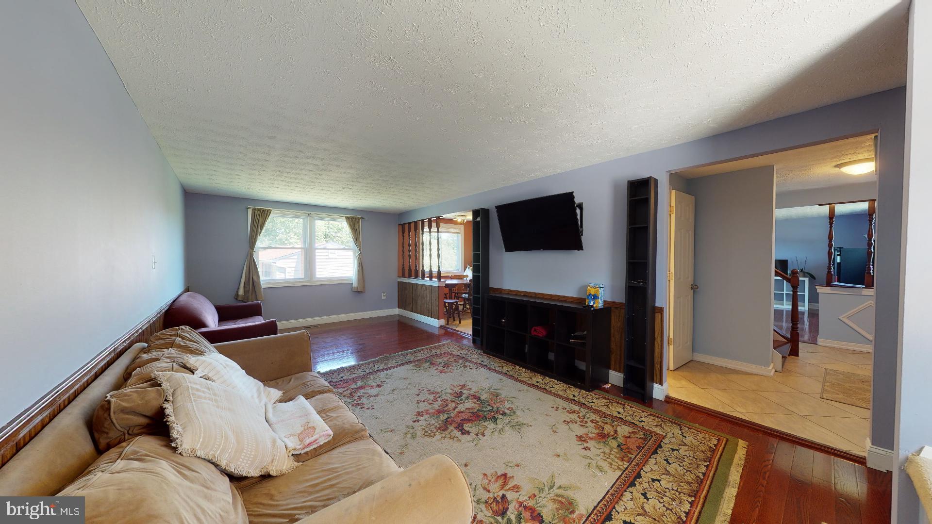 FRANKLIN SQUARE - Residential