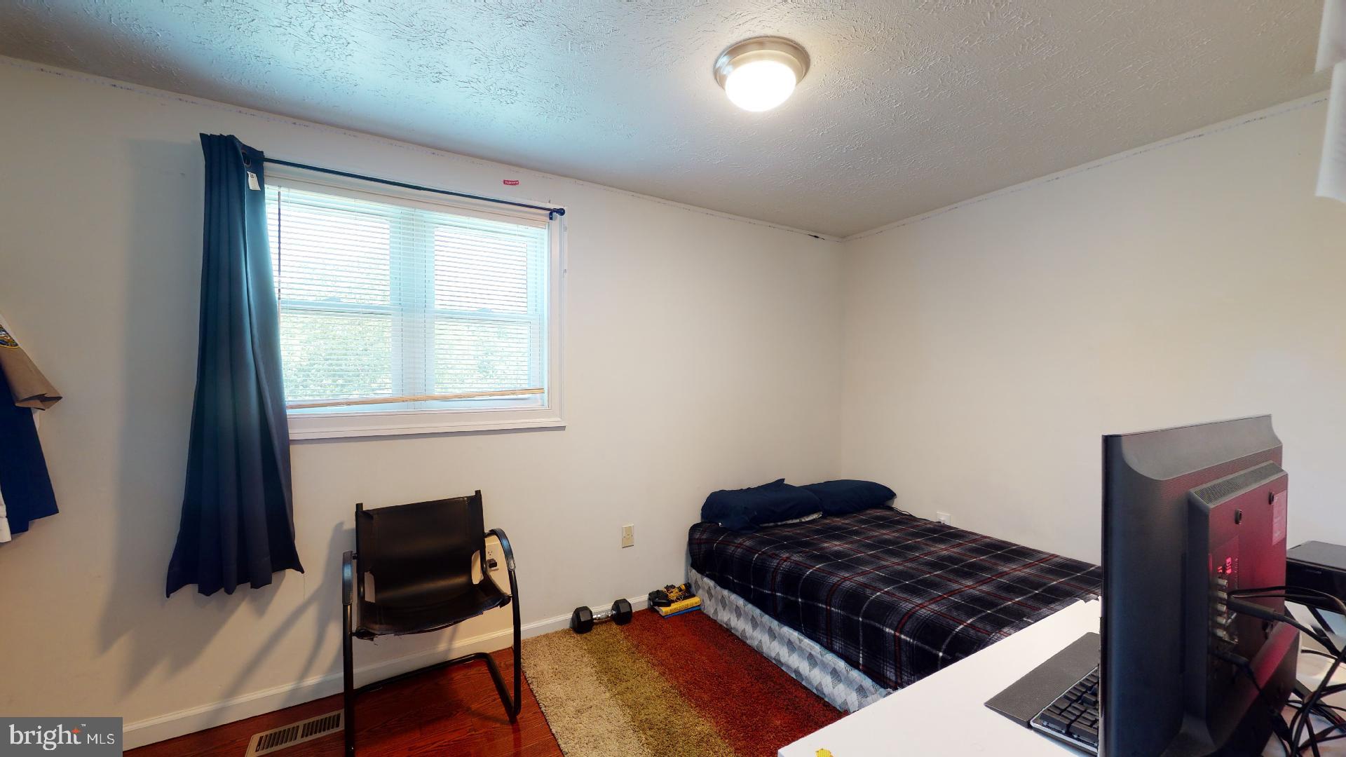 FRANKLIN SQUARE - Residential