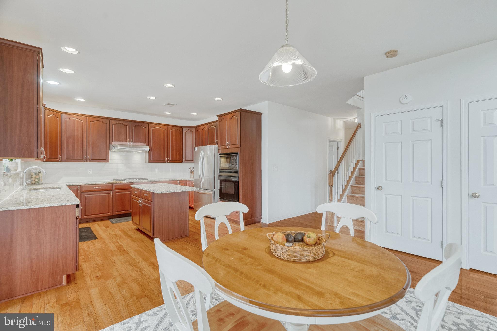 SOUTH RIDING - Residential