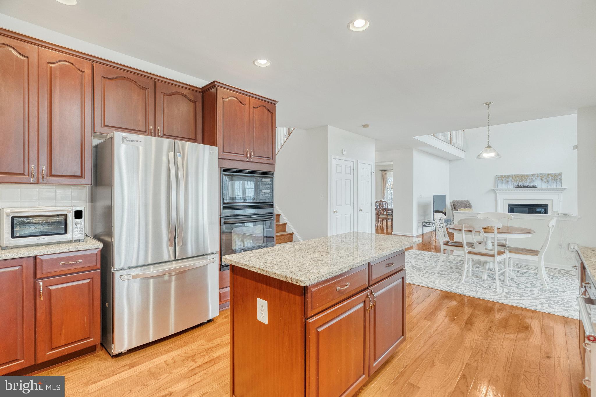 SOUTH RIDING - Residential