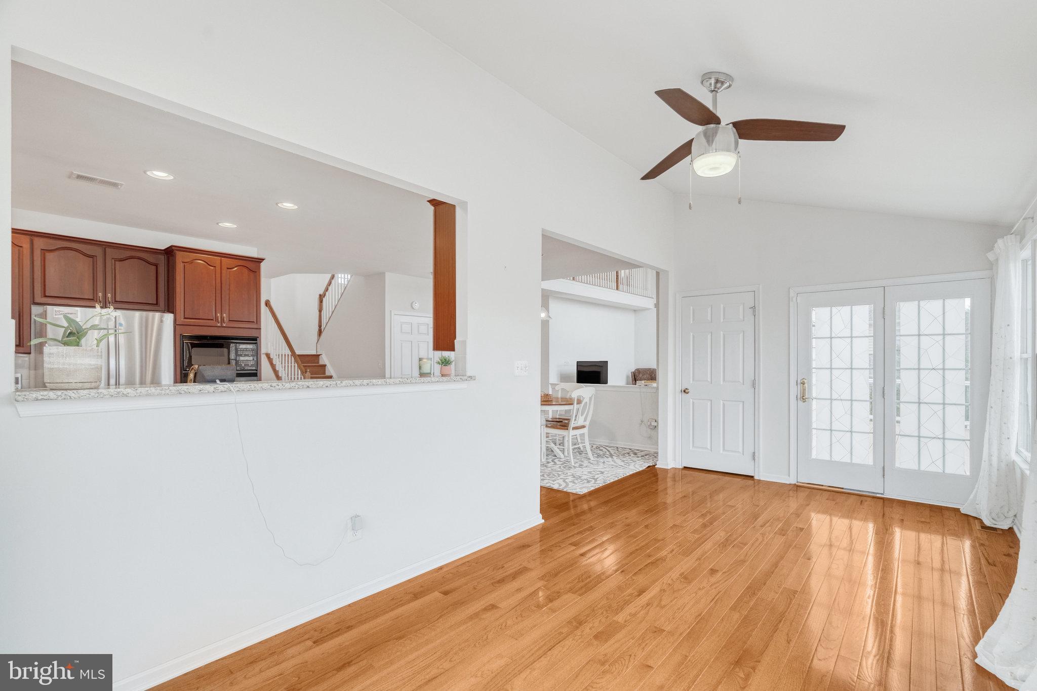 SOUTH RIDING - Residential