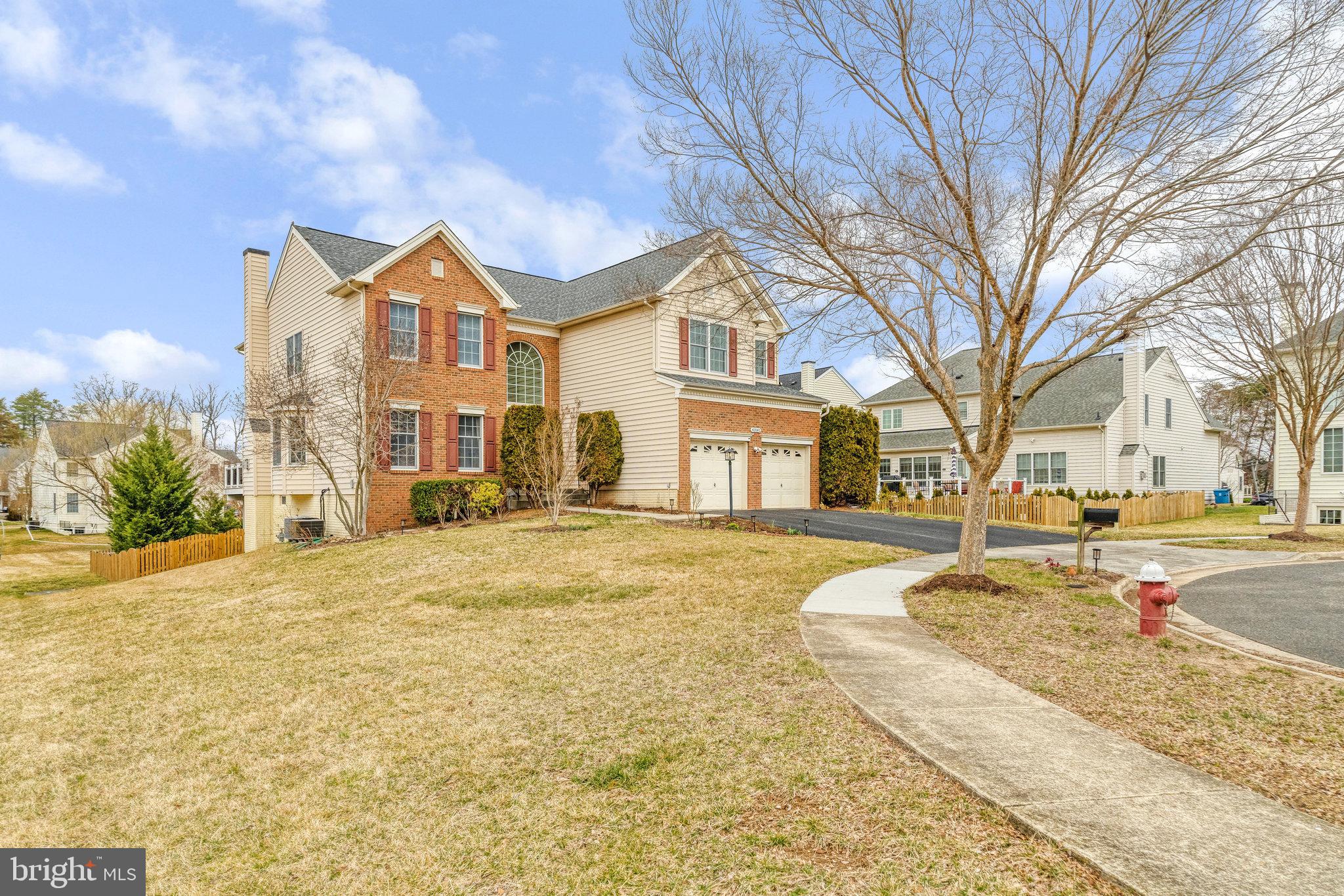 SOUTH RIDING - Residential