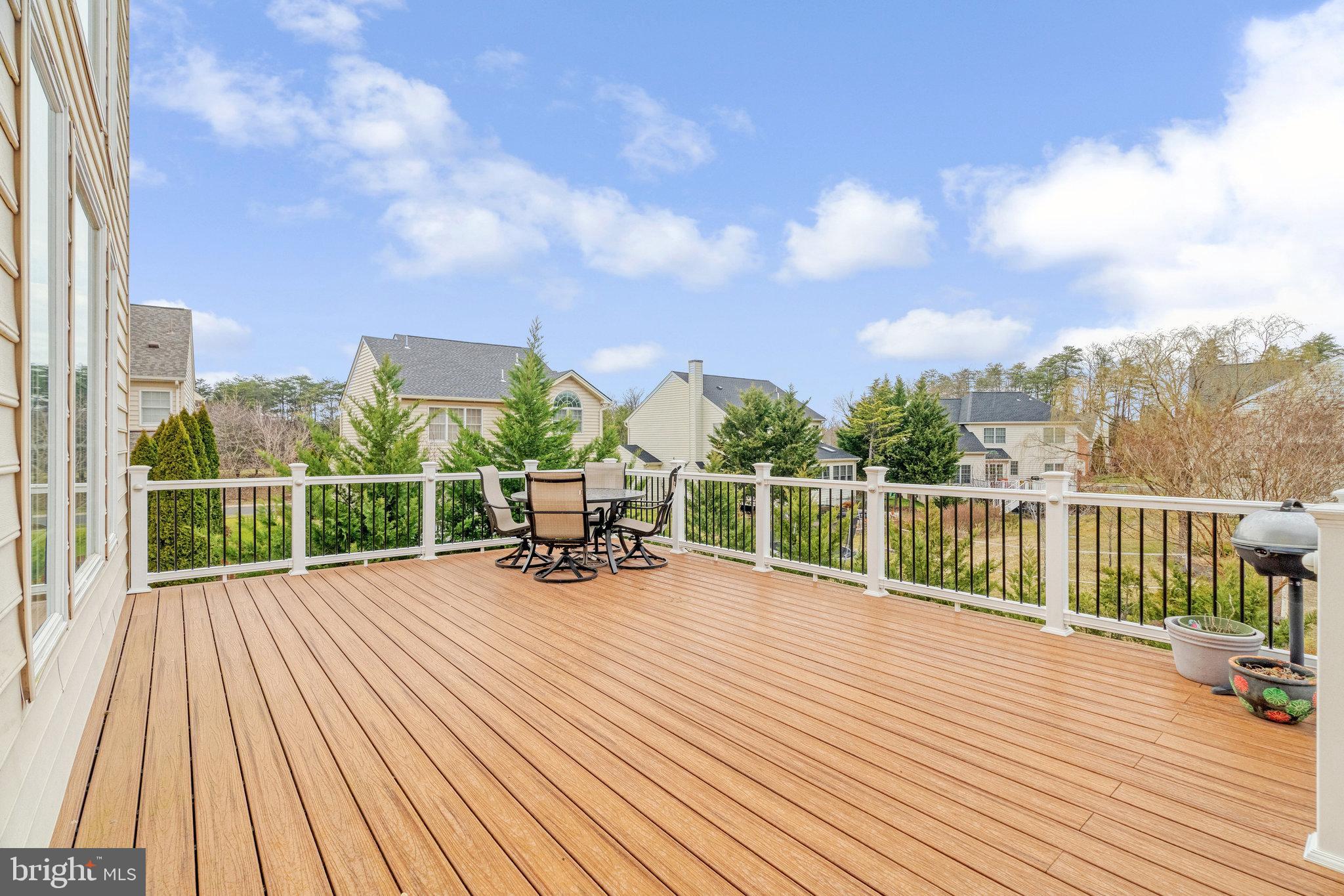 SOUTH RIDING - Residential