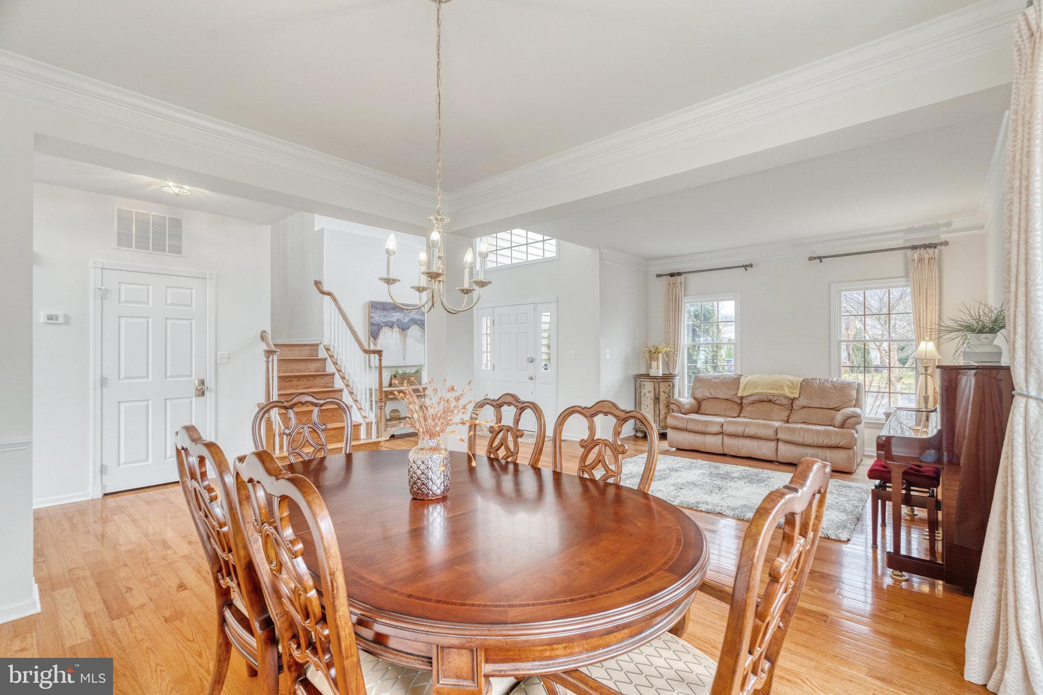 SOUTH RIDING - Residential