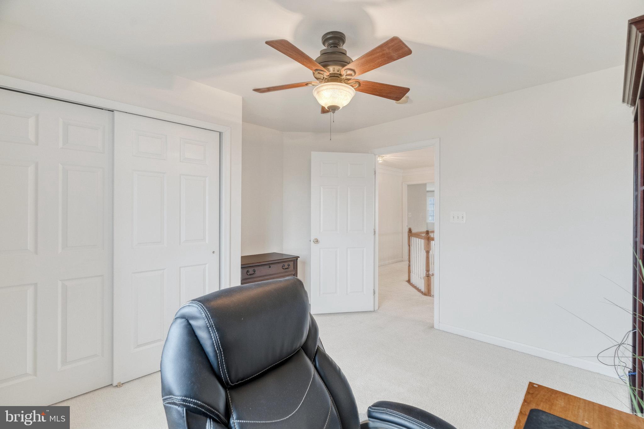 SOUTH RIDING - Residential