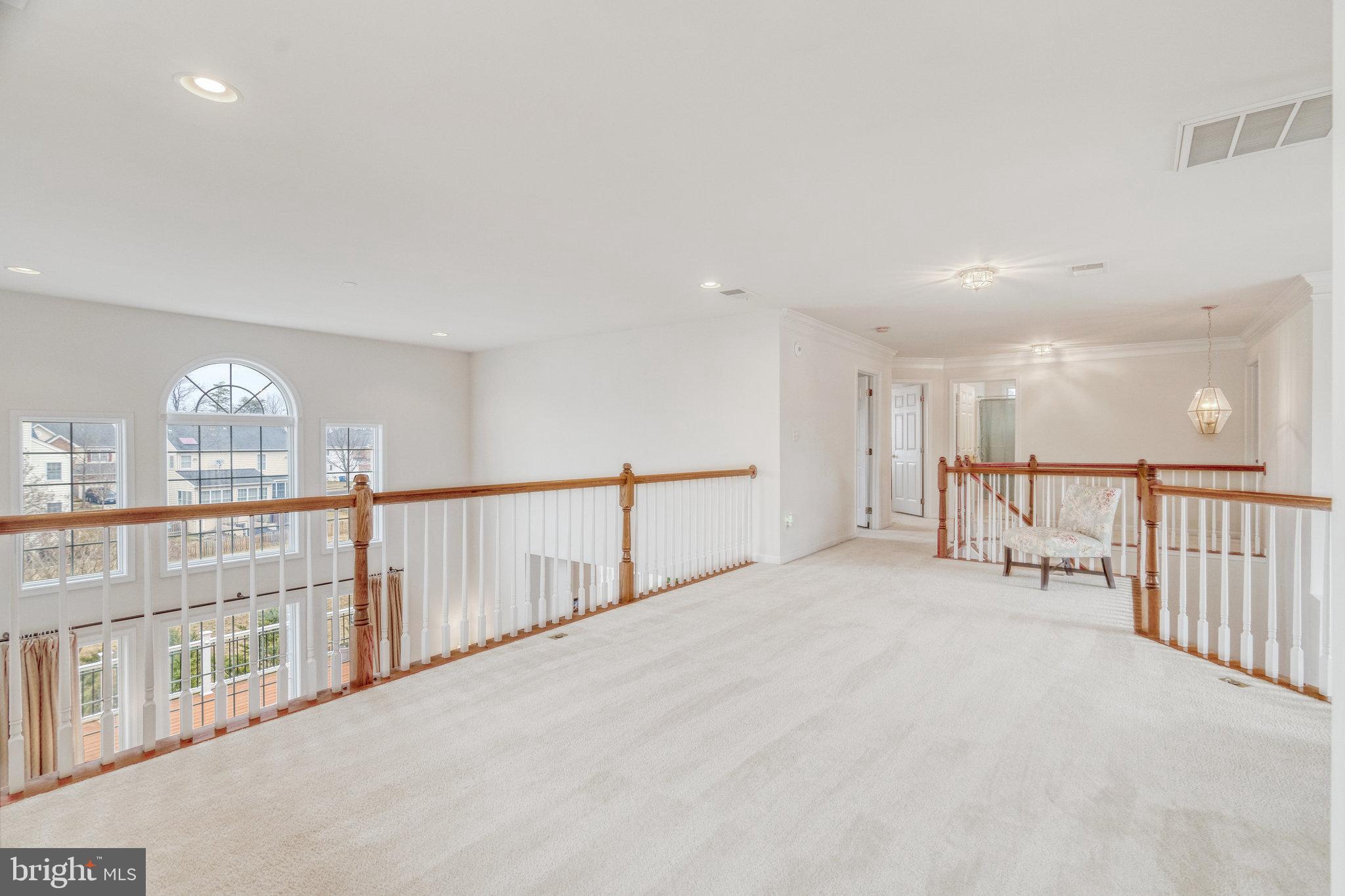 SOUTH RIDING - Residential