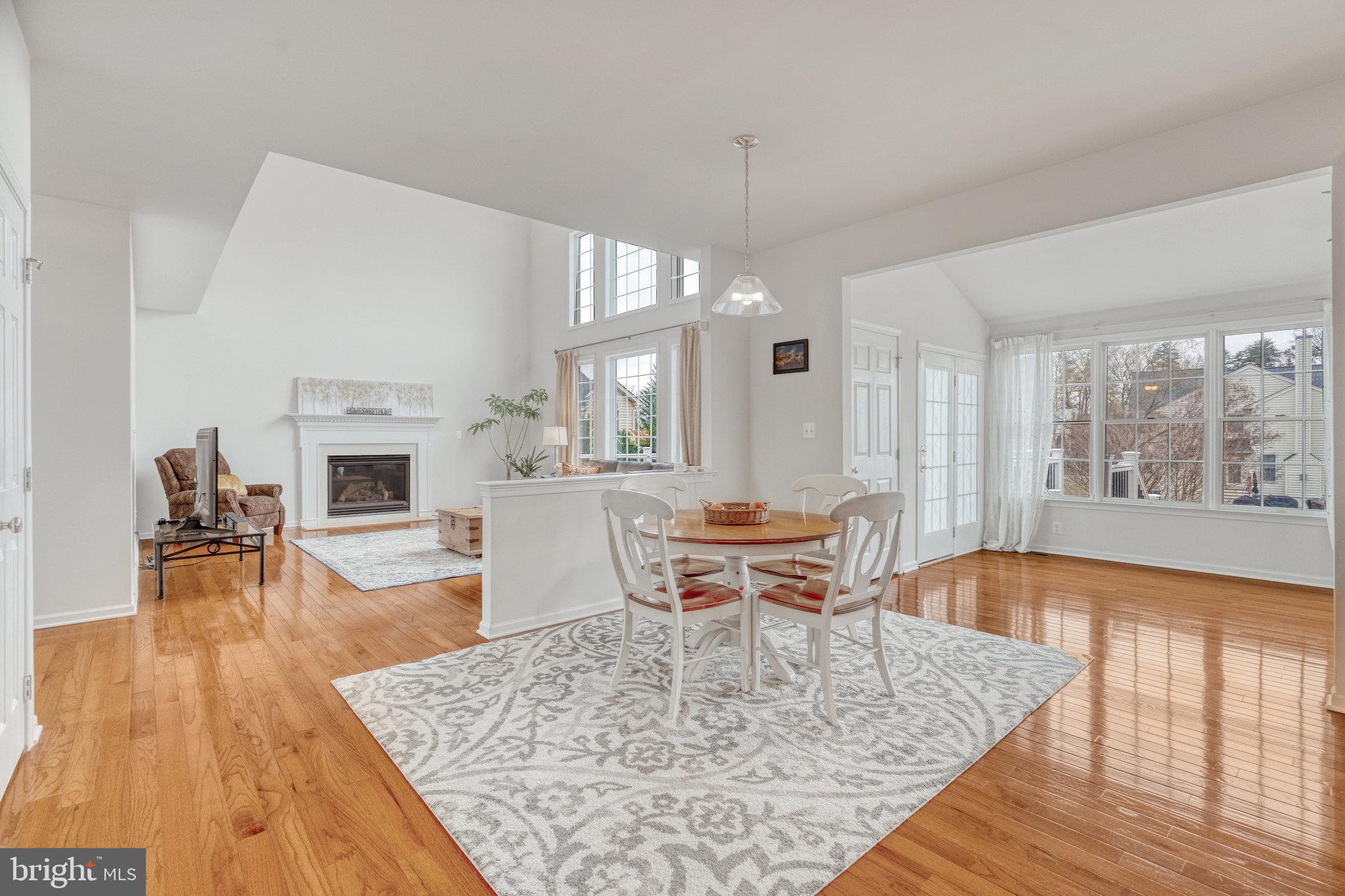 SOUTH RIDING - Residential