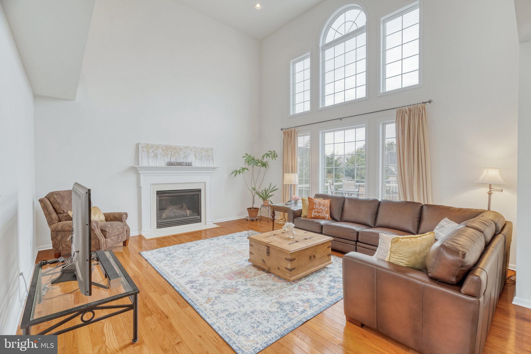 SOUTH RIDING - Residential