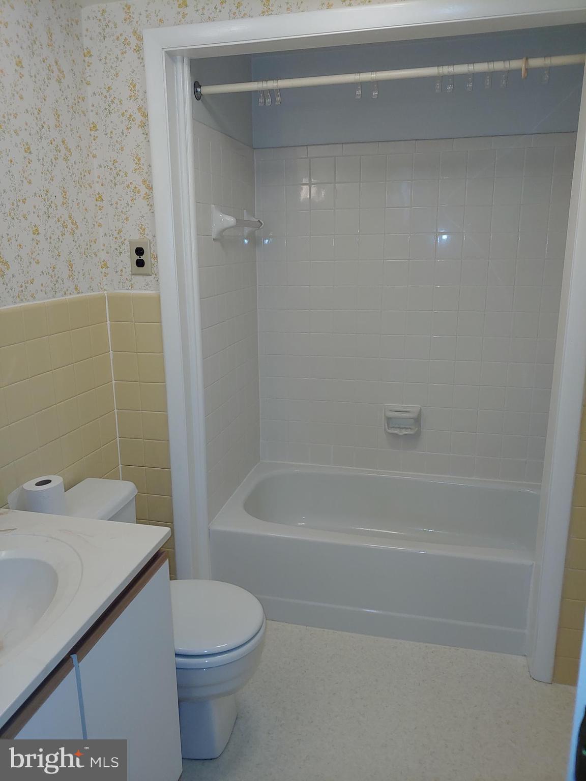 NORTH FERRY FARMS - Residential