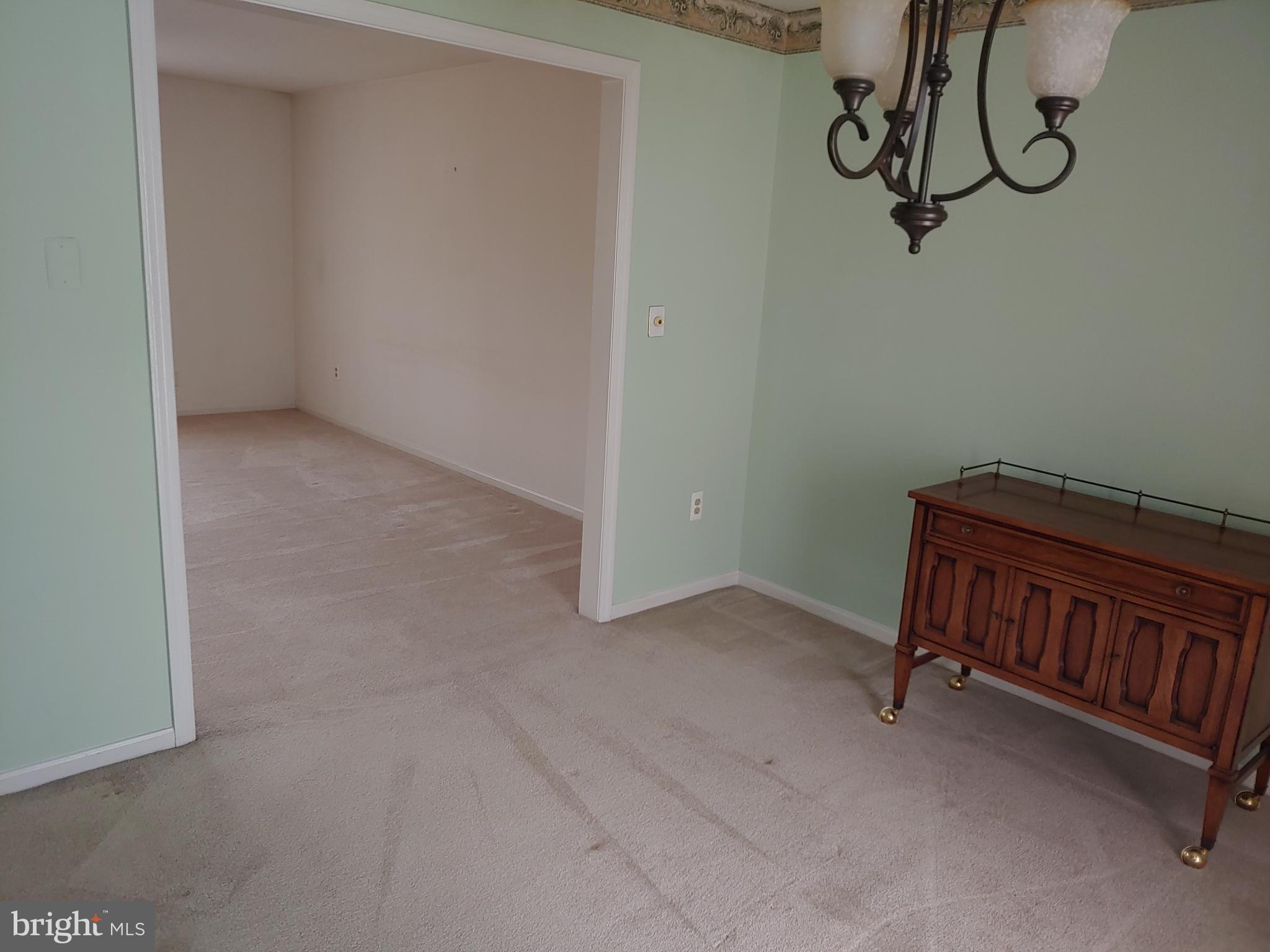 NORTH FERRY FARMS - Residential