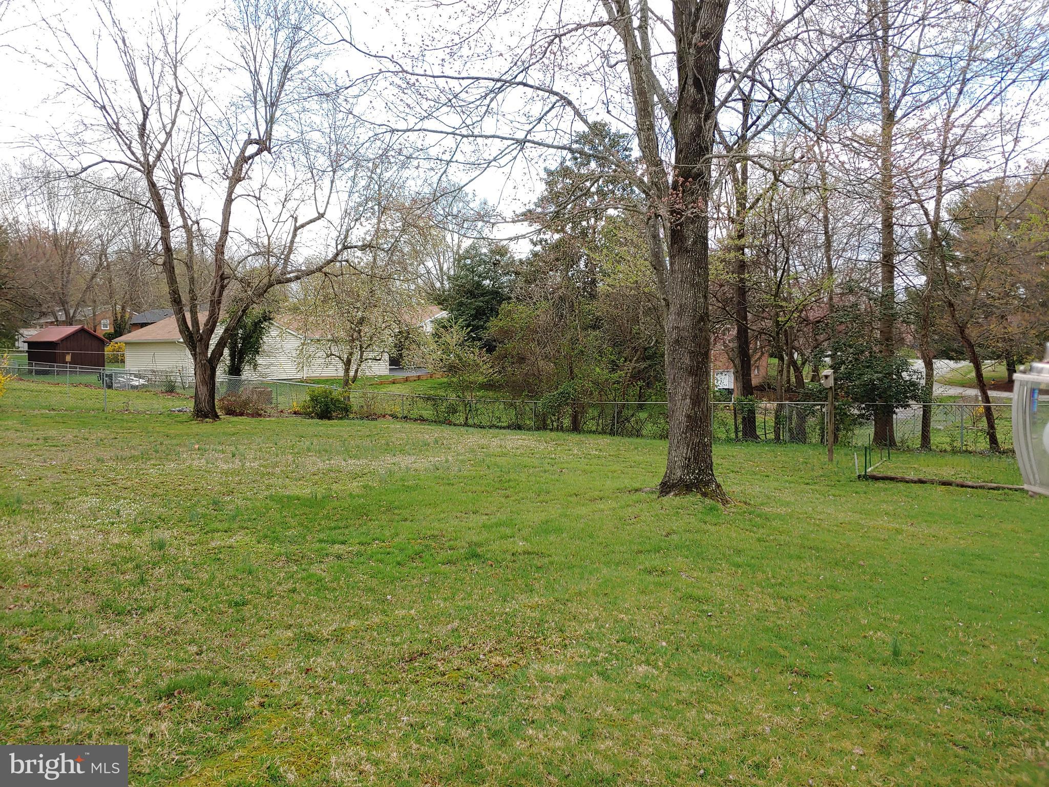 NORTH FERRY FARMS - Residential