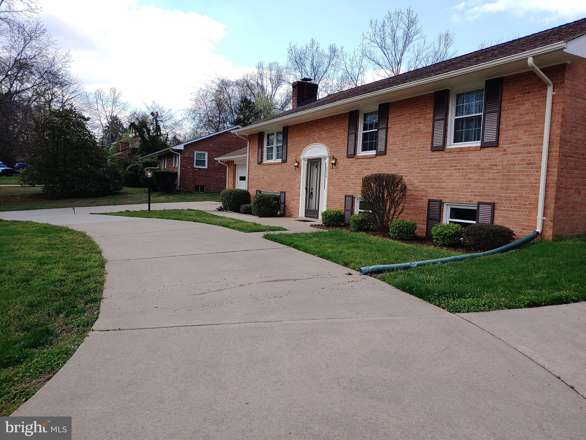 NORTH FERRY FARMS - Residential