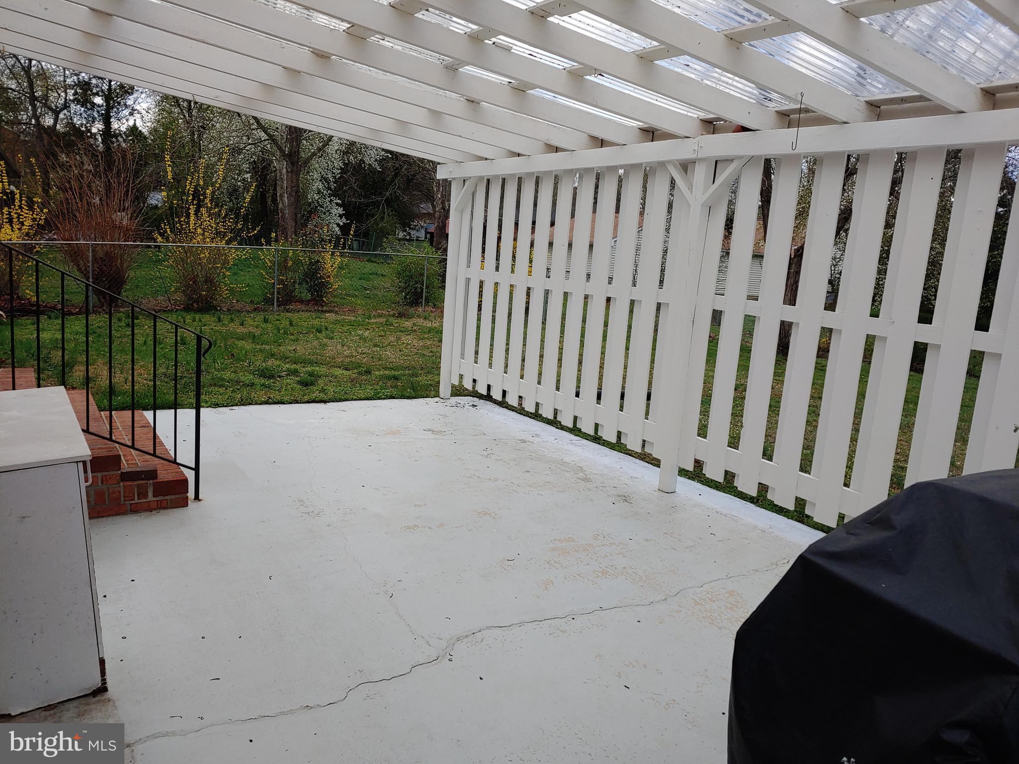 NORTH FERRY FARMS - Residential