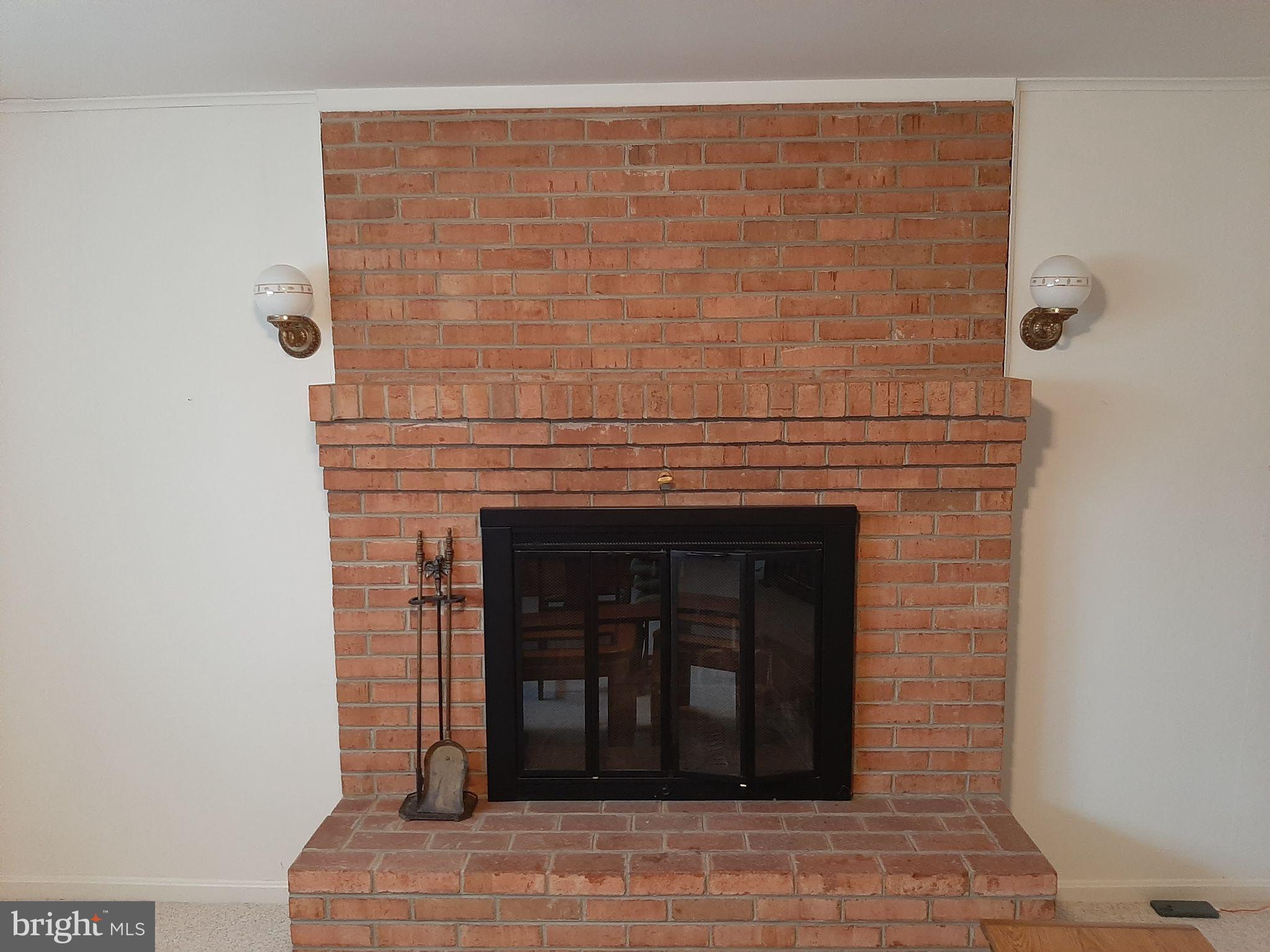 NORTH FERRY FARMS - Residential