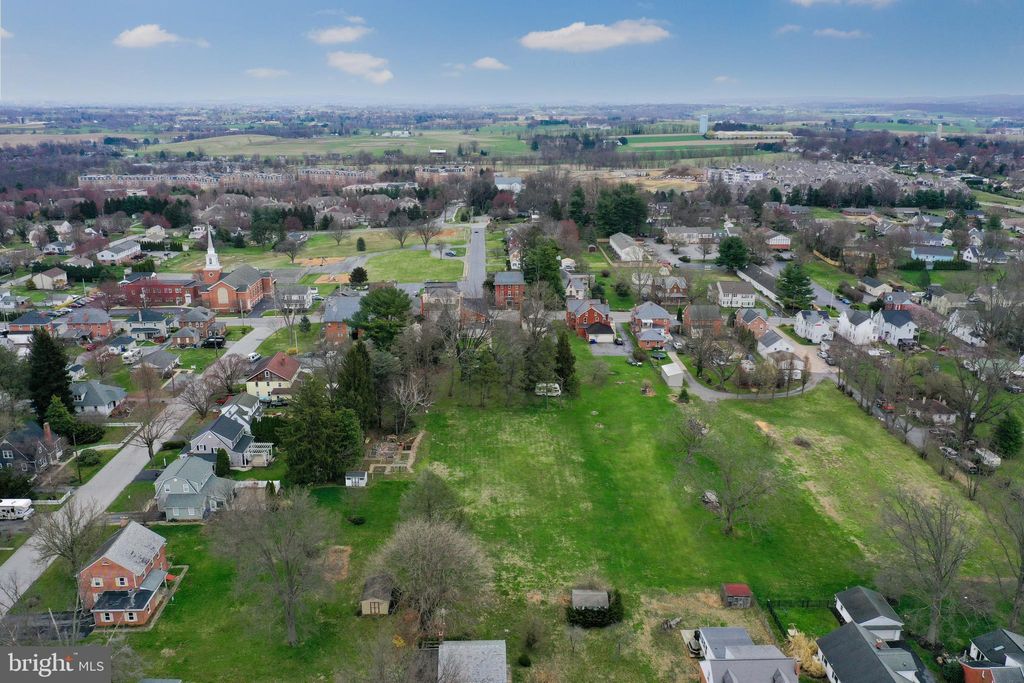 Photo of 2800 WILLOW STREET PIKE, WILLOW STREET, PA 17584 (MLS # PALA2034866)