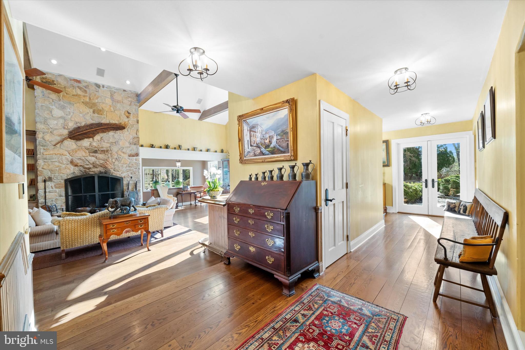 406 HILLSIDE RD.
