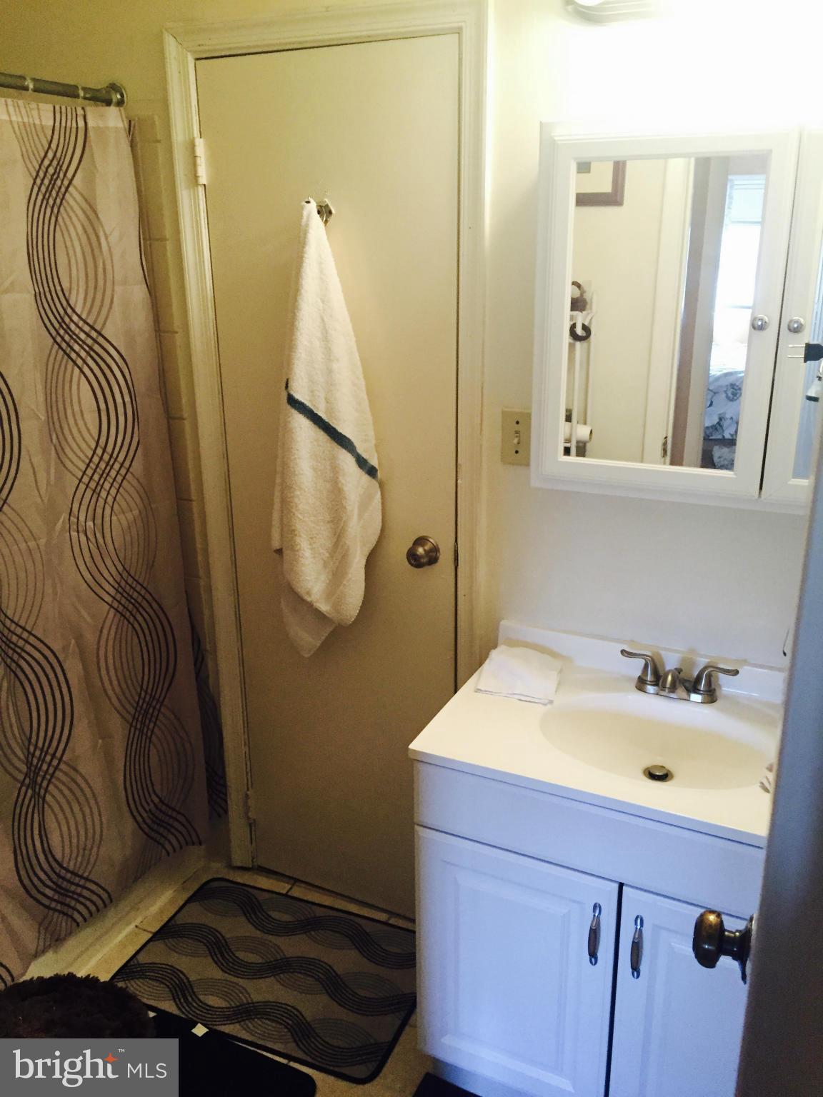 FOUR SEASONS REGIME - Residential