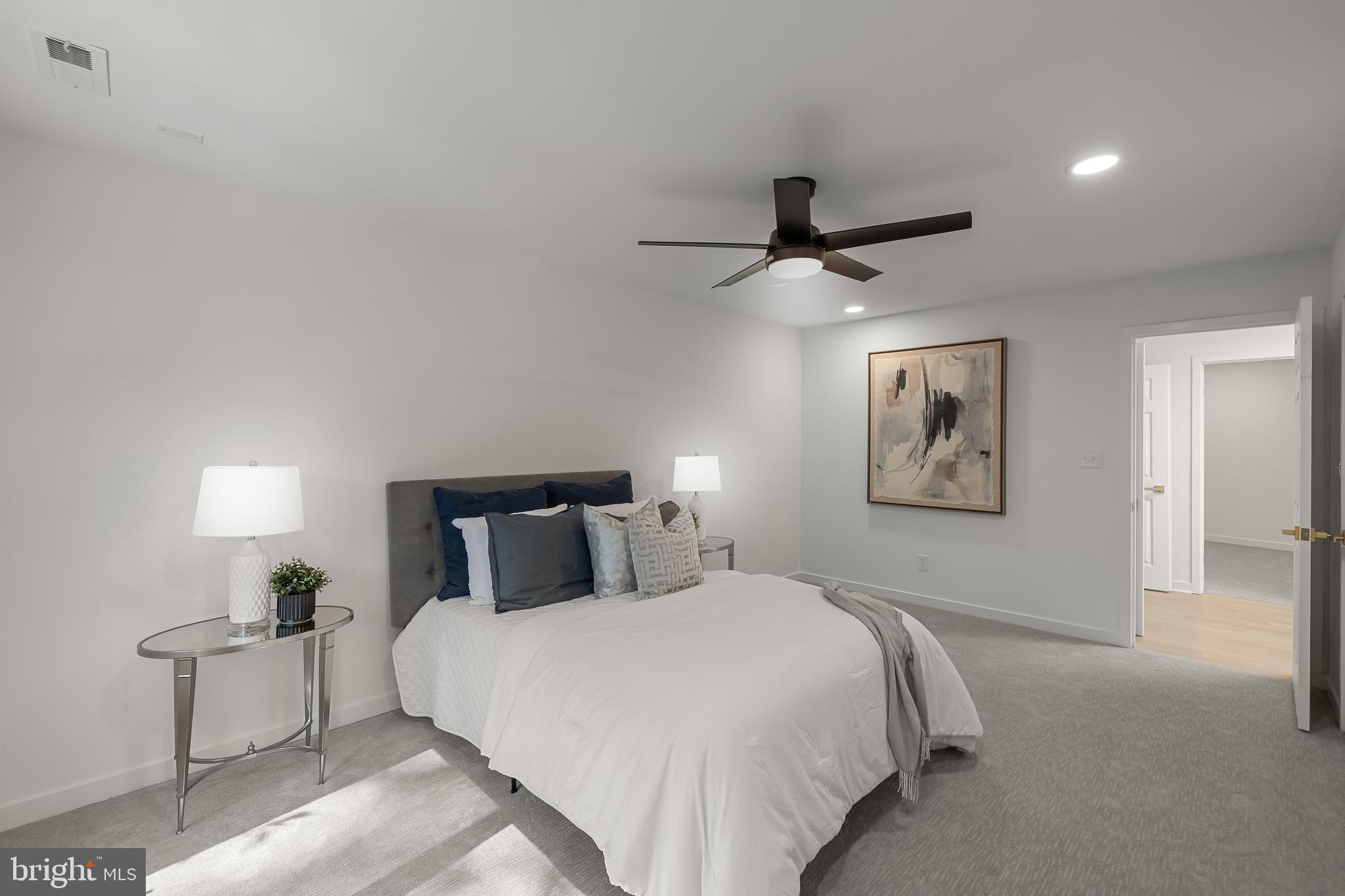 VELVET VALLEY - Residential