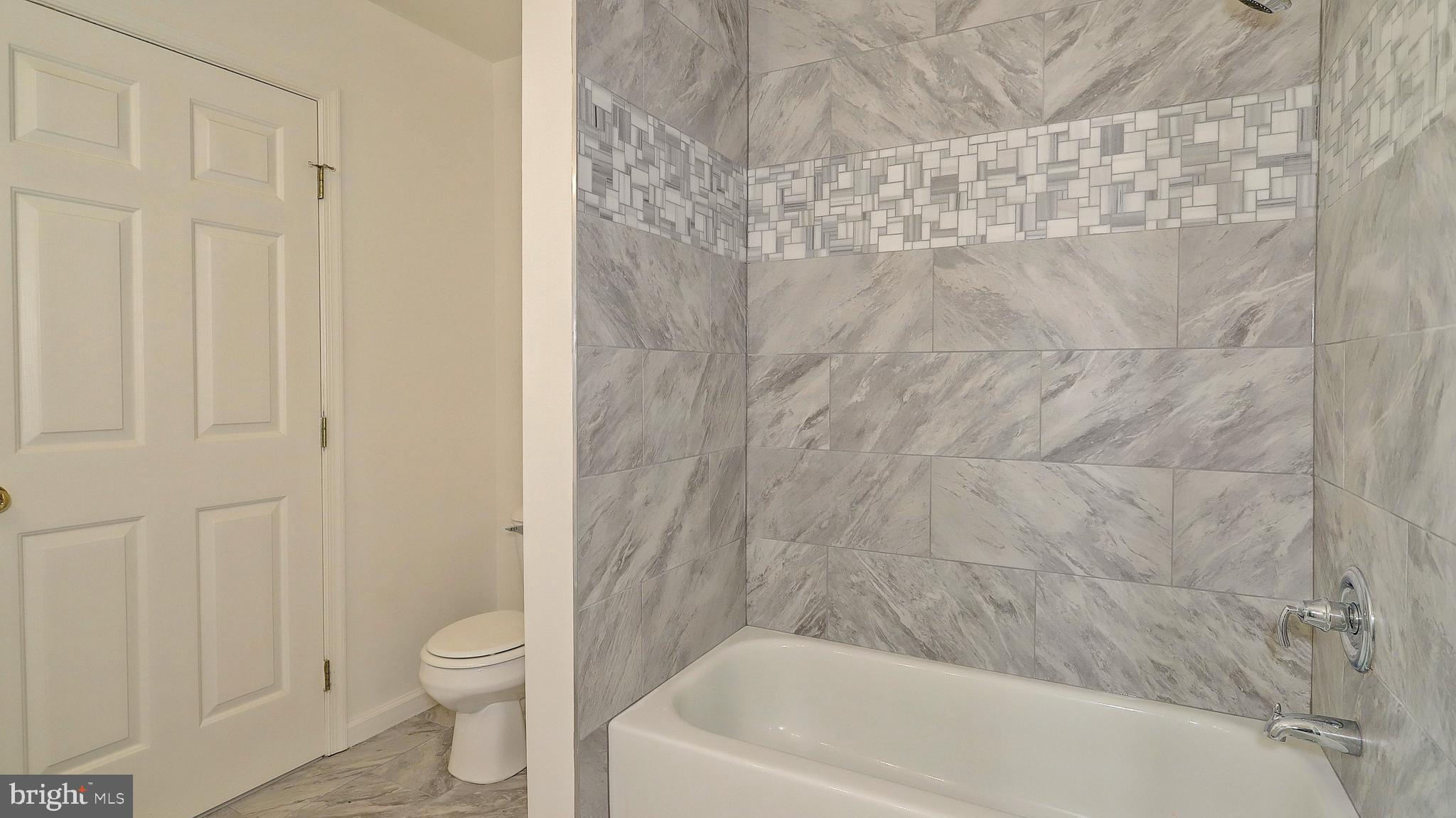 CENTRE RIDGE - Residential Lease