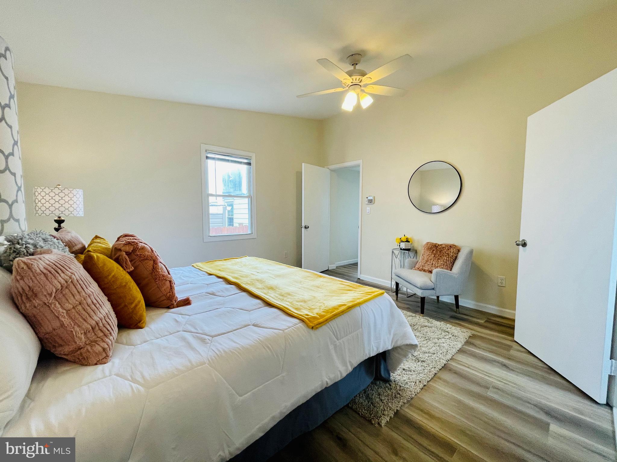 EDGEWATER - Residential