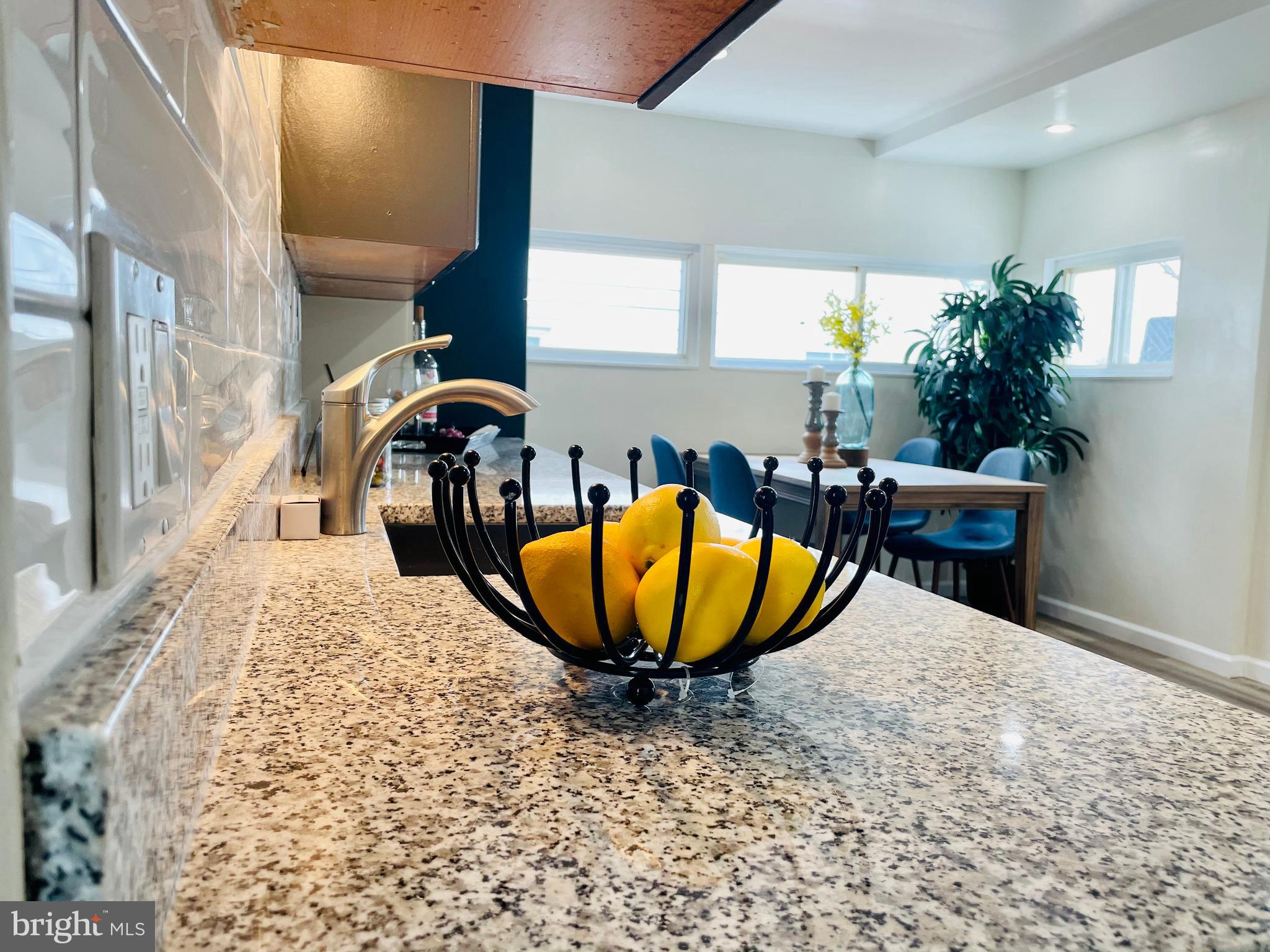 EDGEWATER - Residential