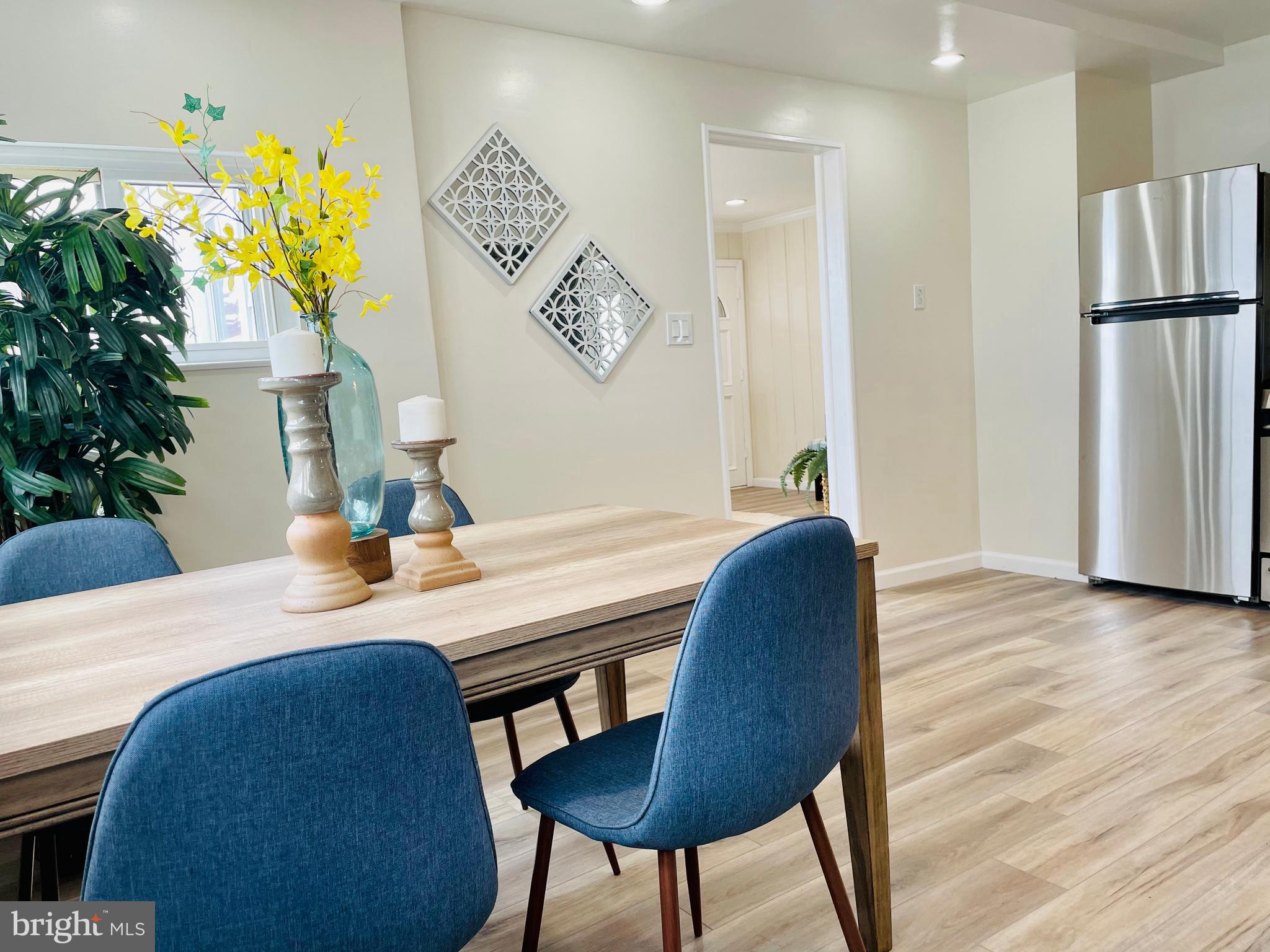 EDGEWATER - Residential