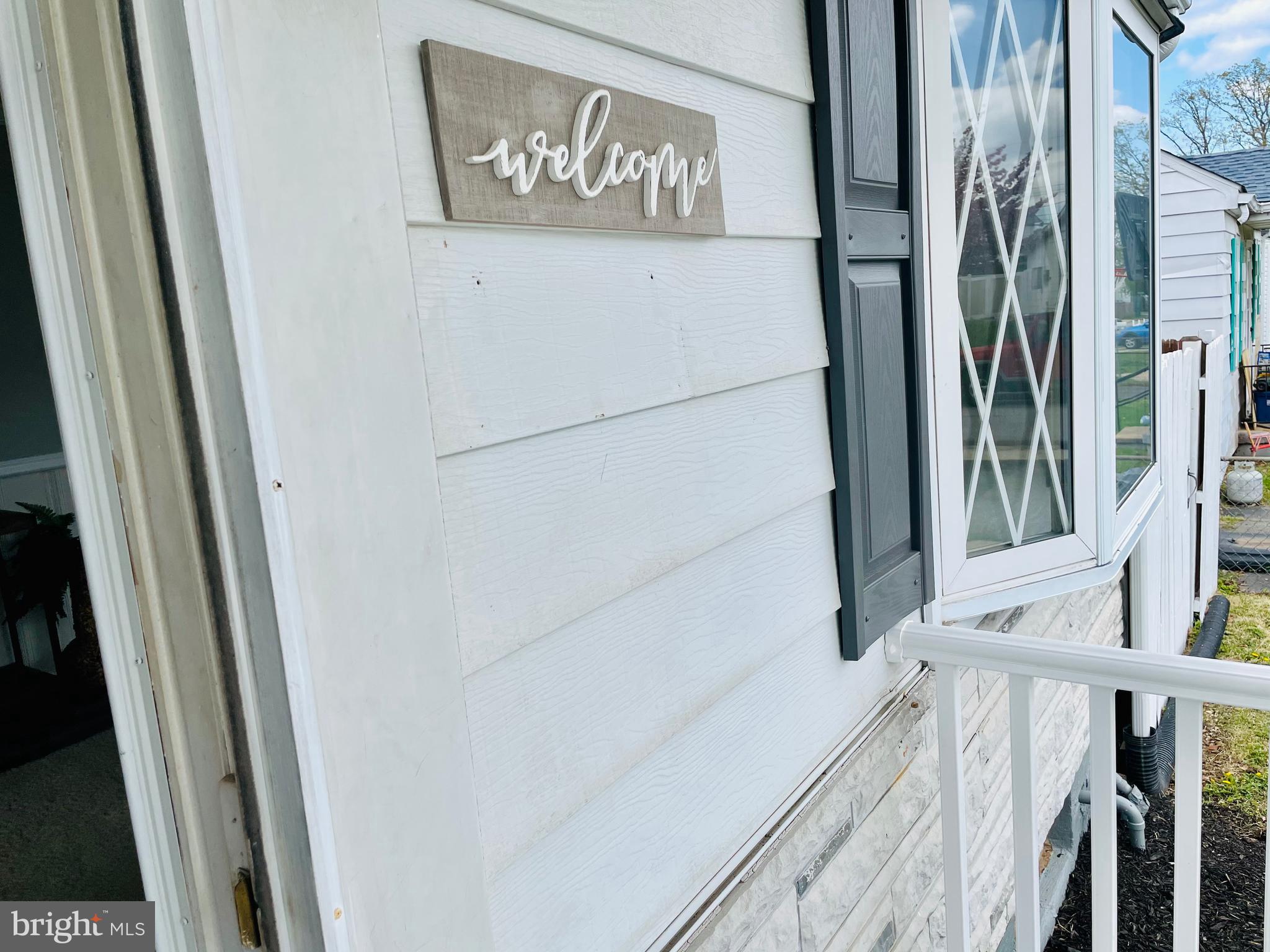 EDGEWATER - Residential